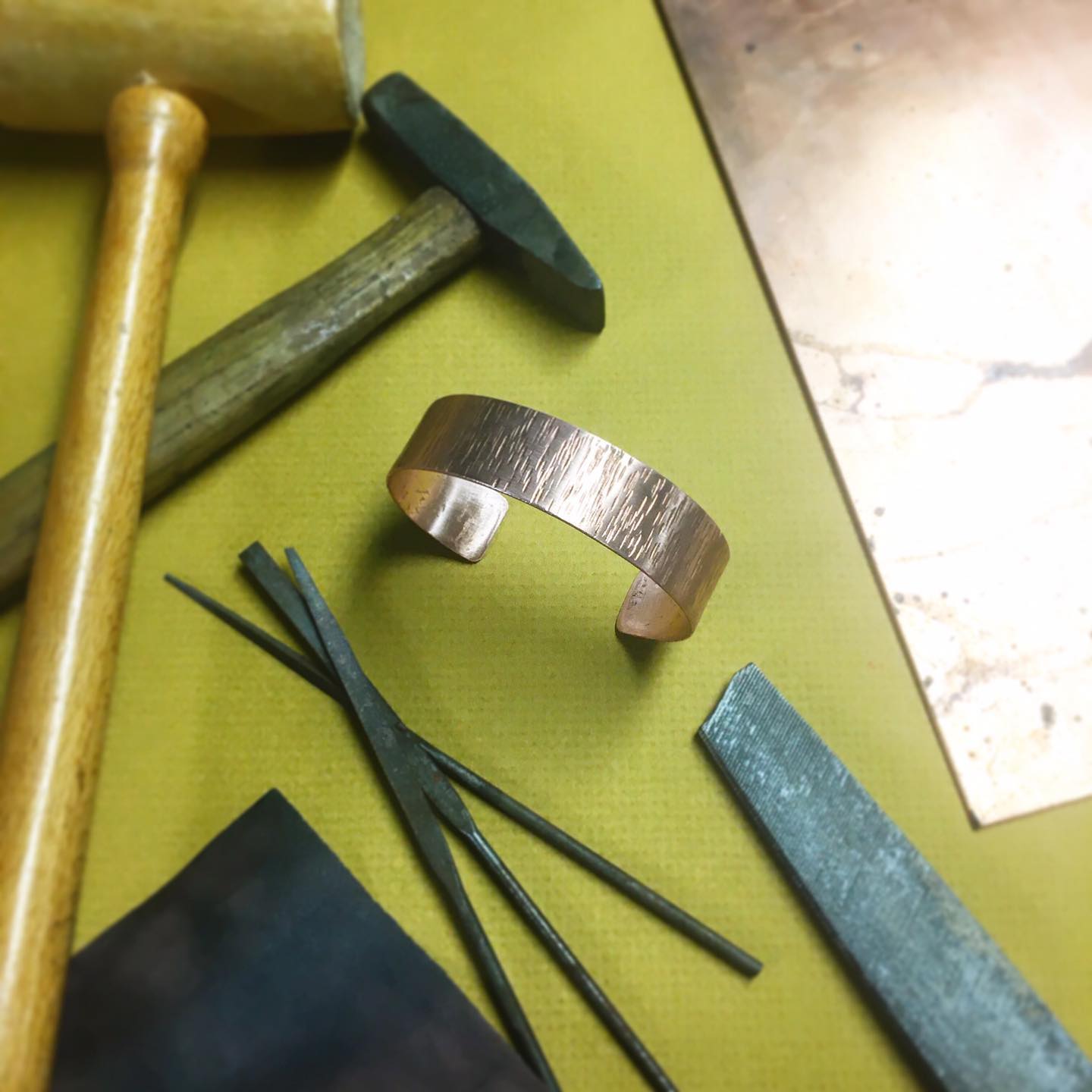 Space available in next week’s workshops at the Craft Shop! View the complete list of in person and virtual options on our website studentcenter. SIU.edu. Space is limited to ensure space for social distancing, sign up online to reserve your space! @siustudentcenter #siucraftshop #artsinsouthernillinois