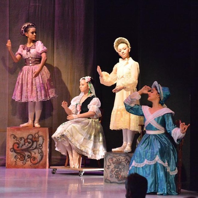 Beautiful Dolls are getting ready for their performances March 6 at Miami Theater Center @mtcmiami and March 13 & 14 at Broward Center @browardcenter Did you get your tickets yet ? Visit @artsballet profile to get your tickets now! Limited seating ! Very few available . Support your peers FAIRY DOLL... . . #VISCB #idanceatvladimirs #iteachatvladimirs #dancelessons #professionalballetschool #balletmiami #bestballetchool #balletclasses #vaganovamethod #registrationsopen #professionalteachers #dancingfamily #miamiballetschool #russianballetschool #escueladeballetenmiami #РусскаябалетнаяшколавМайам